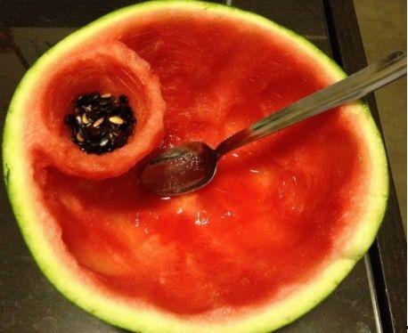 吃瓜可以喝水吗,健康饮食小贴士